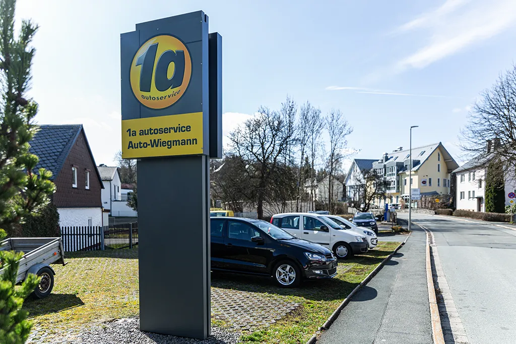 Fahrzeuge Auto Wiegmann